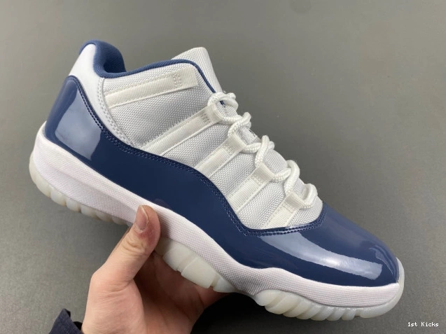 Jordan Low FV5104-104 Retro 11 Midnight (2024) Navy 0817